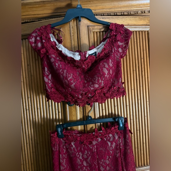 Sequin Hearts Red Lace Two-Piece Off-Shoulder Prom Dress - Picture 3 of 6